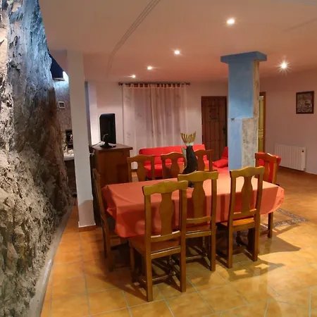 Aguas Frias Iii * La Omañuela