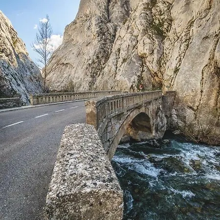 Aguas Frias Iii * La Omañuela
